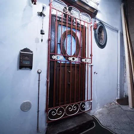 La Casa Dei Custodi Del Duca Ruffo Di Bagnara * 나폴리