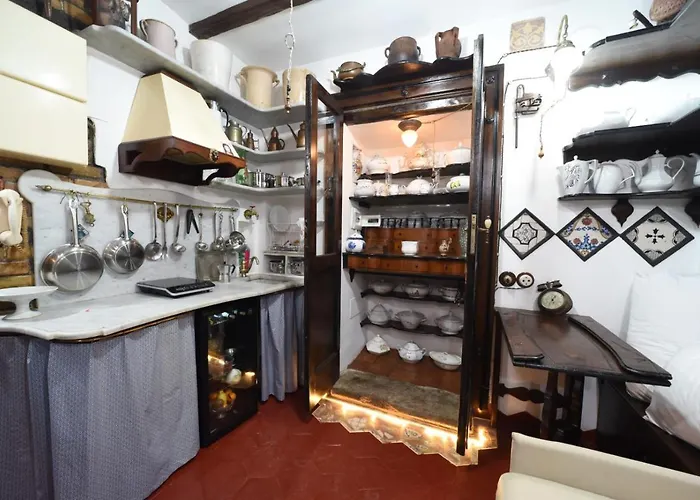 Lejlighed La Casa Dei Custodi Del Duca Ruffo Di Bagnara Napoli